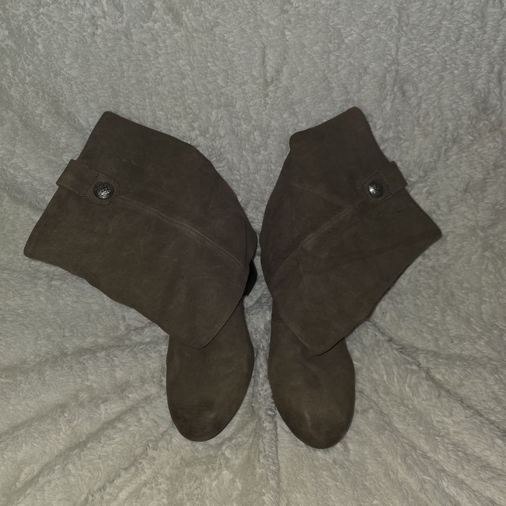 Two by Vince Camuto Dark Brown Heeled Boots